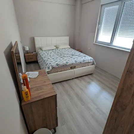 Spacious 3 Bedroom - Quick Drive To Beach, Airport & Center * אנטליה